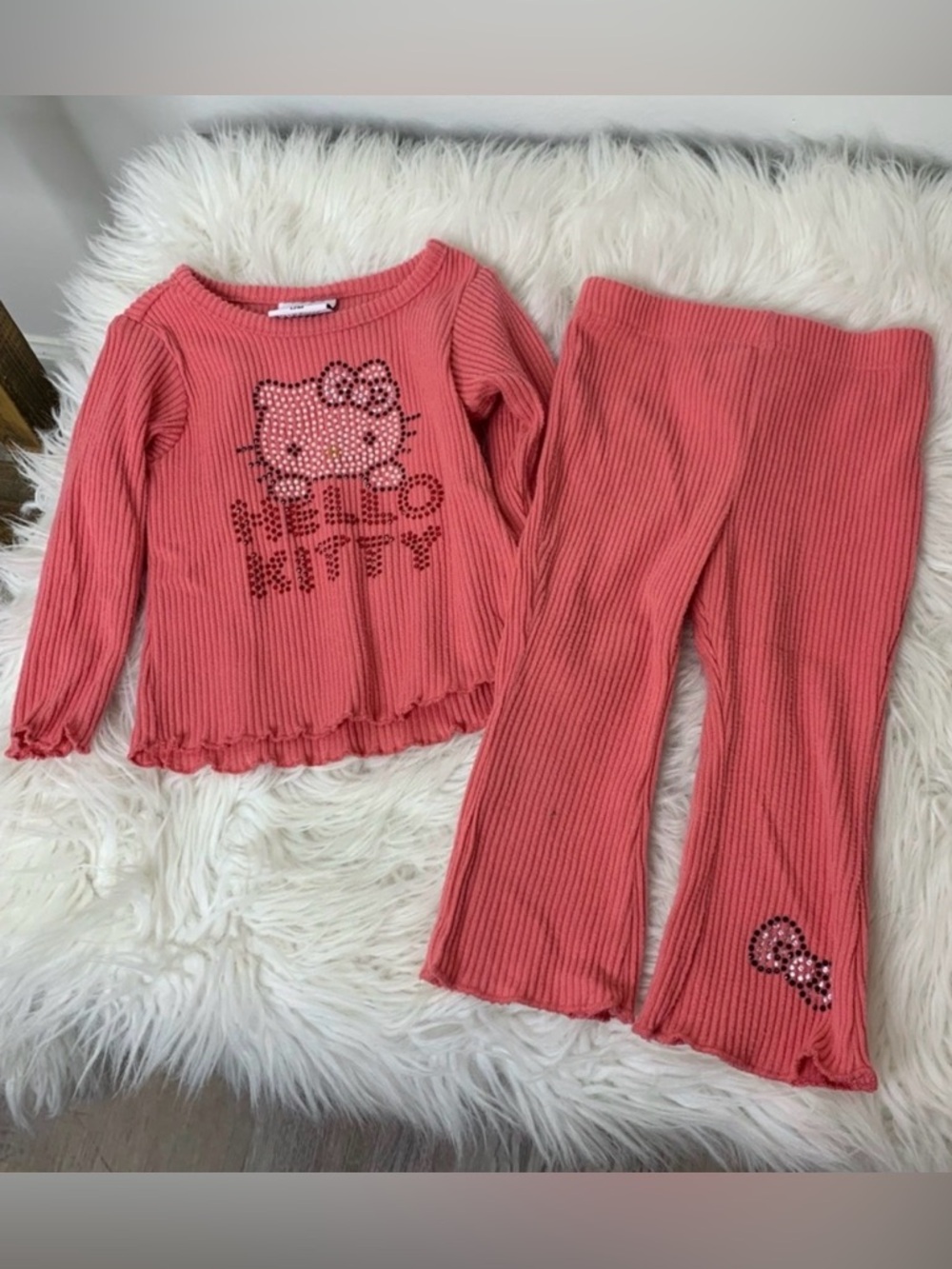 Hello Kitty Coral Ribbed Girls Outfit Size 12M